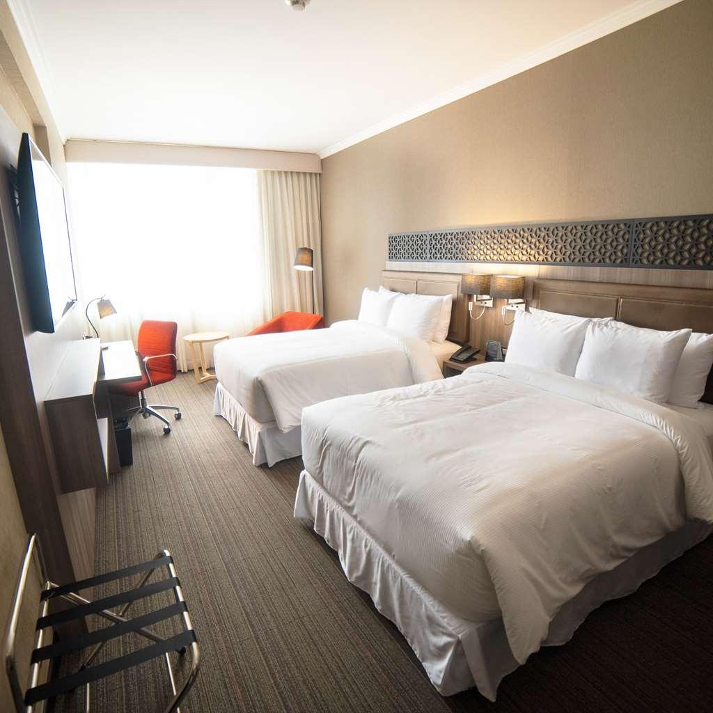 Hotel Doubletree By Hilton Trujillo Encalada Zimmer foto