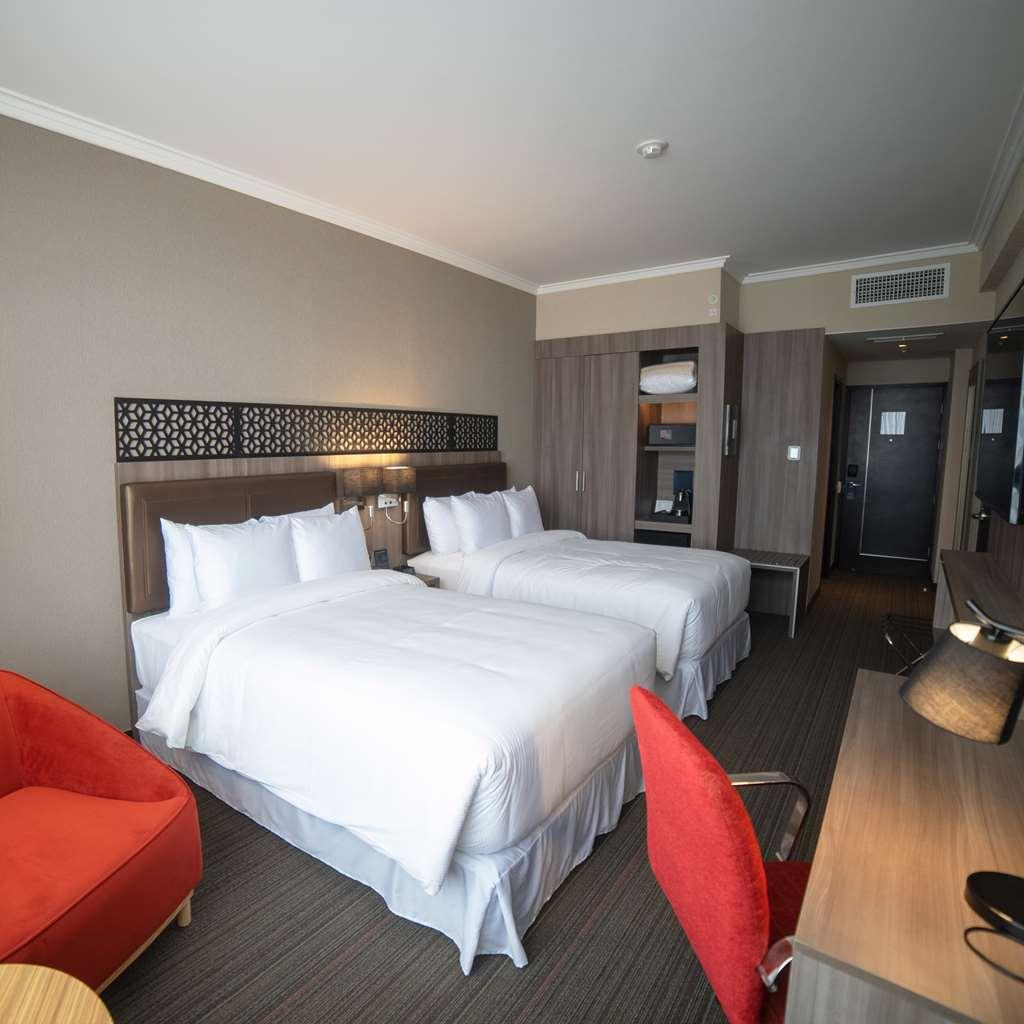 Hotel Doubletree By Hilton Trujillo Encalada Zimmer foto
