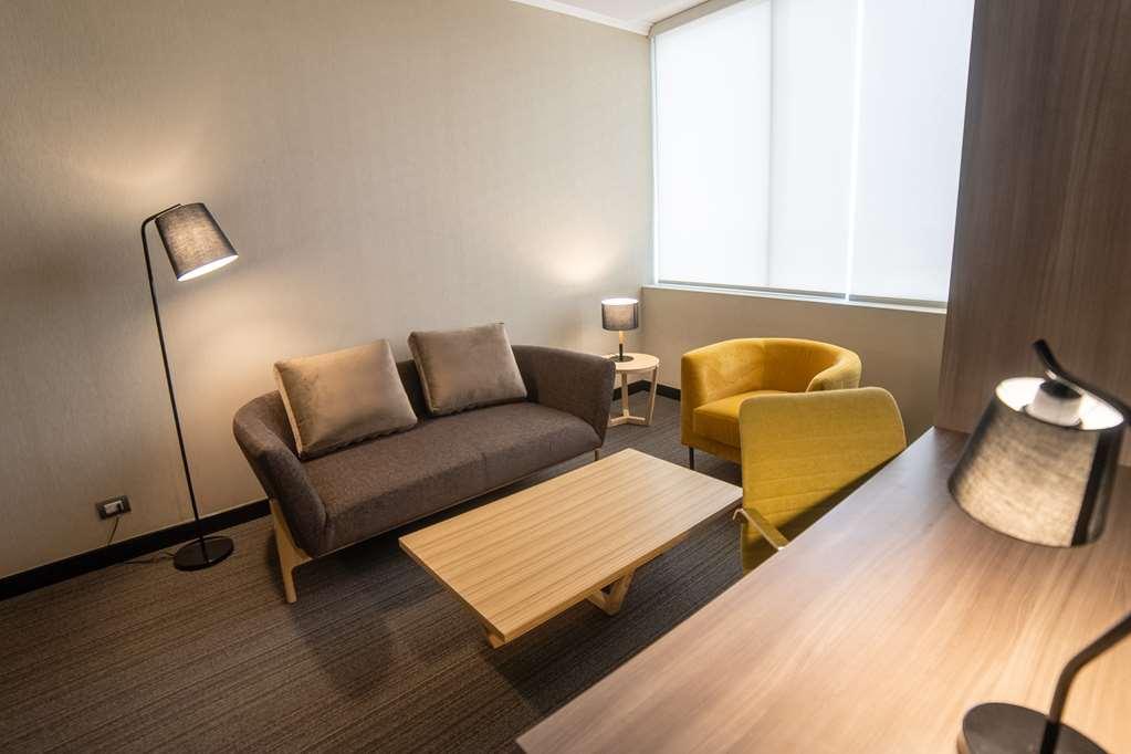Hotel Doubletree By Hilton Trujillo Encalada Zimmer foto